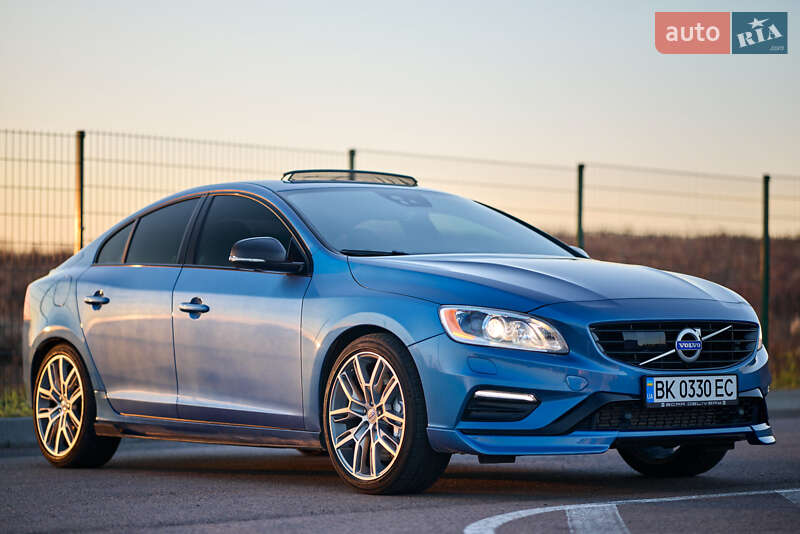 Седан Volvo S60 2017 в Ровно