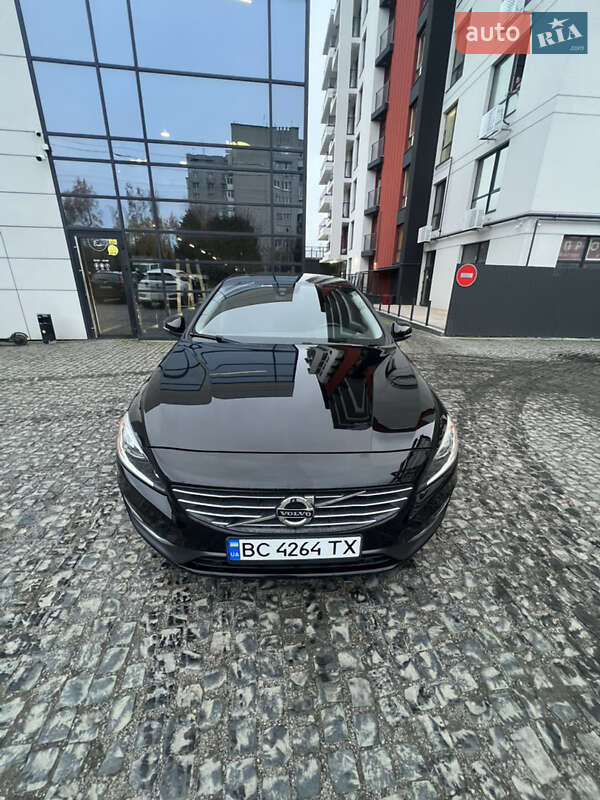 Седан Volvo S60 2014 в Львове