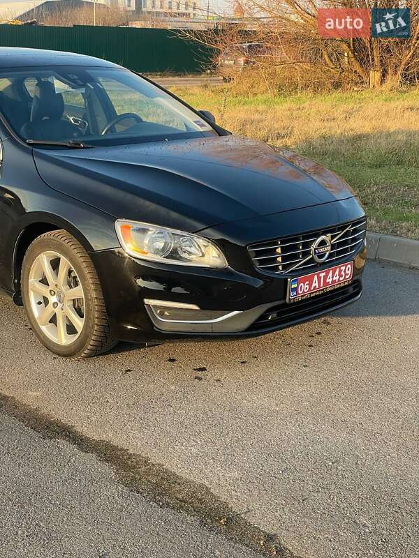 Седан Volvo S60 2016 в Житомире