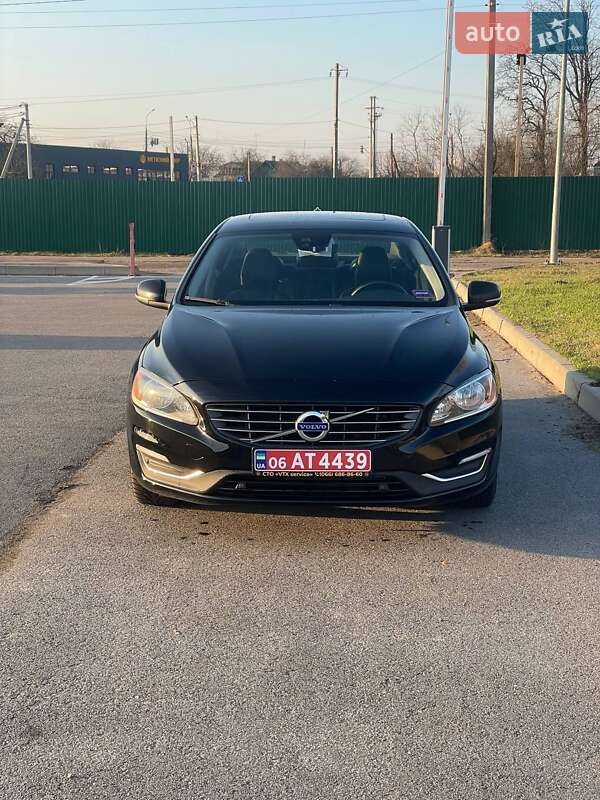 Седан Volvo S60 2016 в Житомире