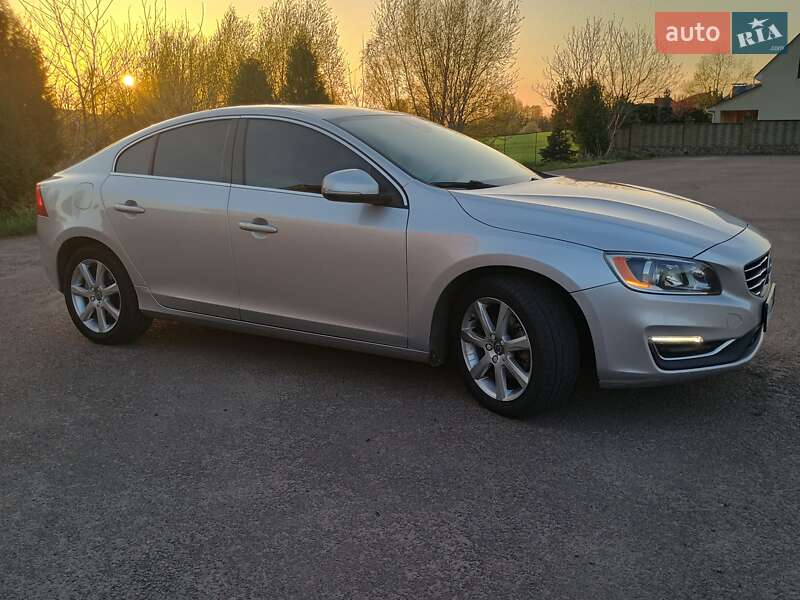 Седан Volvo S60 2015 в Костополе