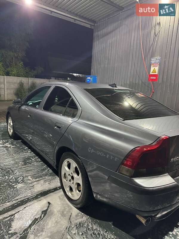 Седан Volvo S60 2003 в Дубровице