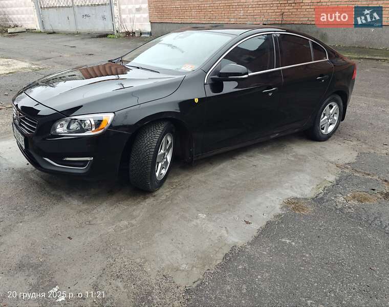 Седан Volvo S60 2013 в Полтаве
