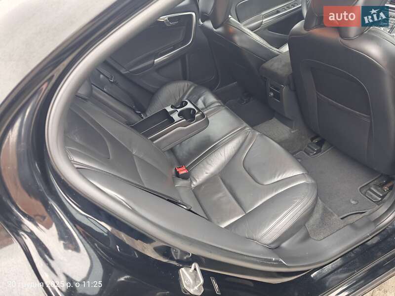 Седан Volvo S60 2013 в Полтаве