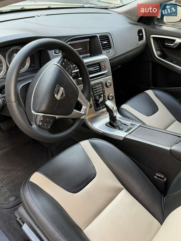 Седан Volvo S60 2013 в Одессе фото 8 Седан Volvo S60 2013 в Одессе