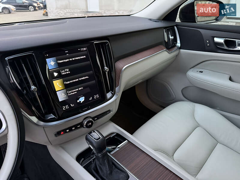 Седан Volvo S60 2021 в Луцьку