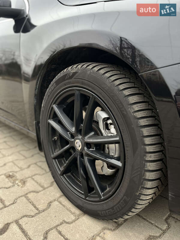 Седан Volvo S60 2012 в Киеве