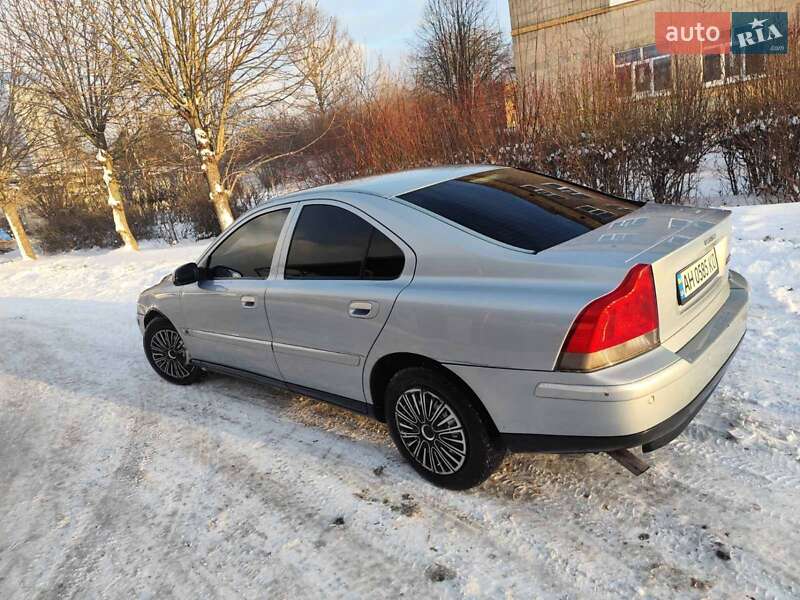 Volvo S60 2001