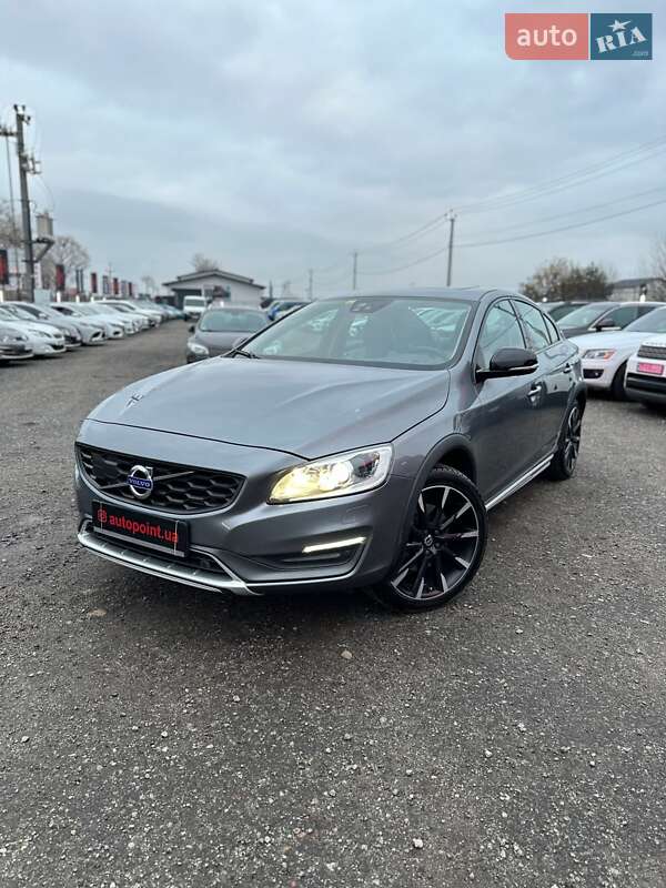 Седан Volvo S60 2015 в Белогородке