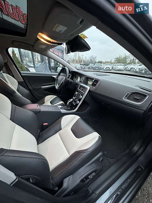 Седан Volvo S60 2015 в Белогородке