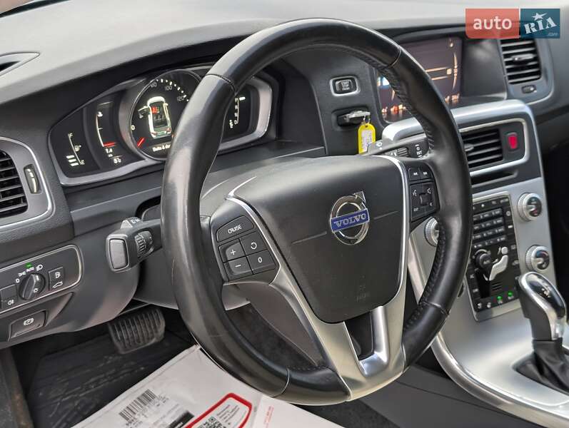 Седан Volvo S60 2017 в Рівному фото 29 Седан Volvo S60 2017 в Рівному
