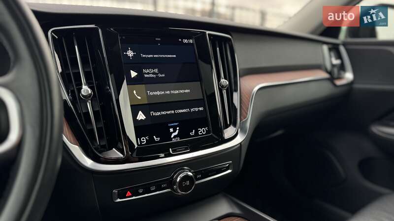 Седан Volvo S60 2021 в Киеве