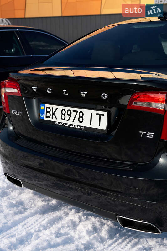 Седан Volvo S60 2015 в Ровно фото 8 Седан Volvo S60 2015 в Ровно