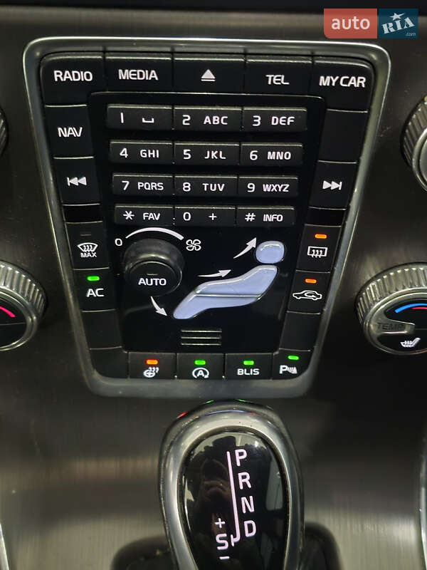 Седан Volvo S60 2015 в Житомире