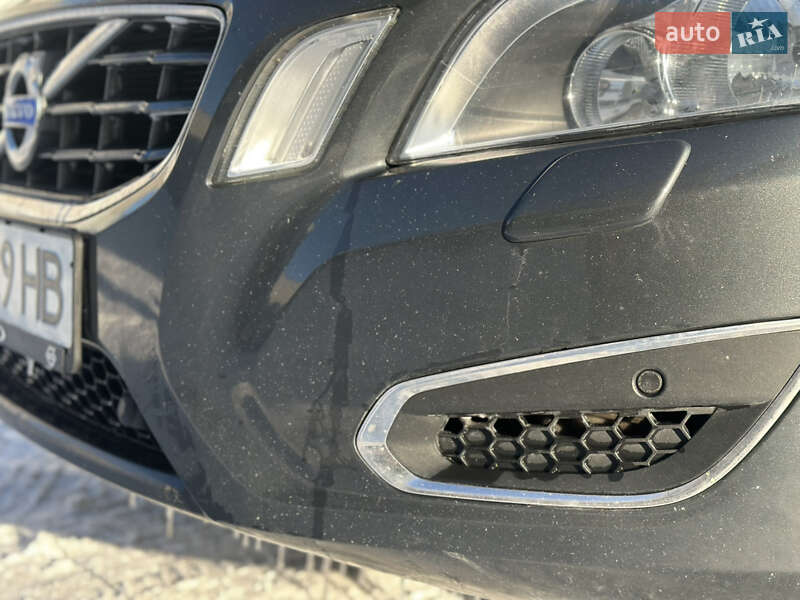 Седан Volvo S60 2011 в Львове