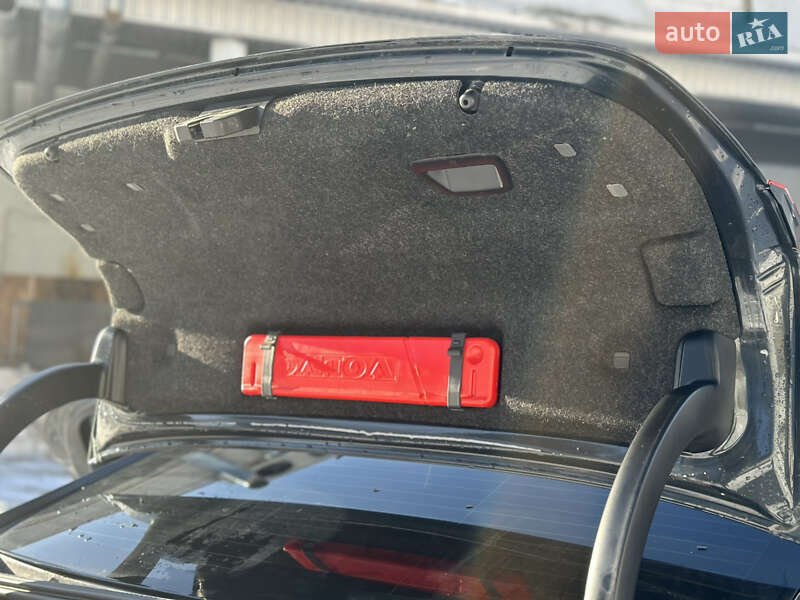 Седан Volvo S60 2011 в Львове