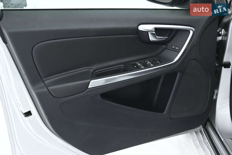 Седан Volvo S60 2018 в Бердичеве