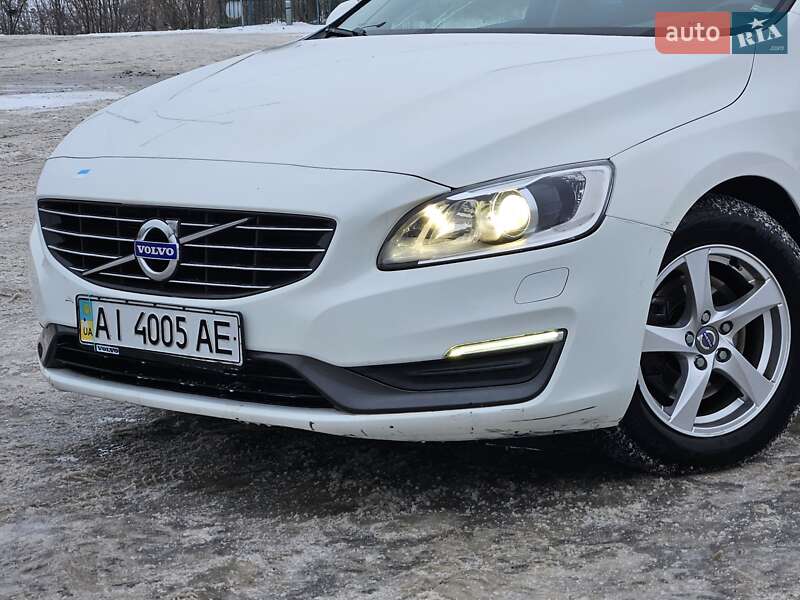 Седан Volvo S60 2015 в Киеве фото 2 Седан Volvo S60 2015 в Киеве