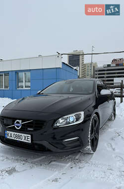 Седан Volvo S60 2015 в Києві