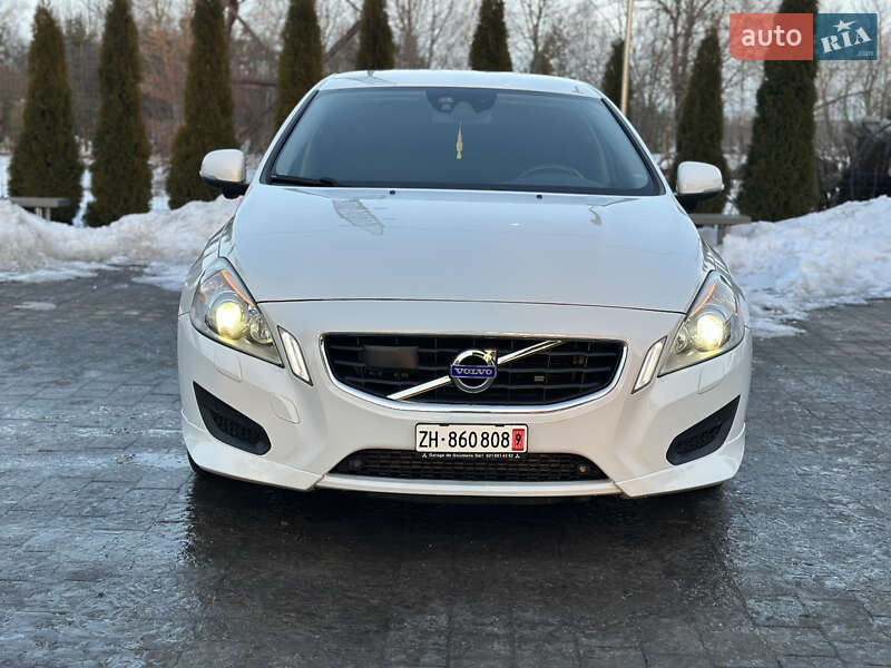 Седан Volvo S60 2010 в Радивилове