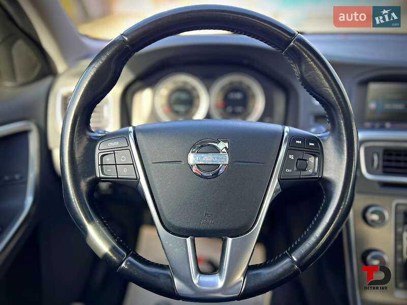 Седан Volvo S60 2013 в Ивано-Франковске фото 7 Седан Volvo S60 2013 в Ивано-Франковске