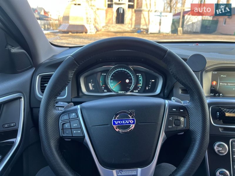 Седан Volvo S60 2014 в Тернополе