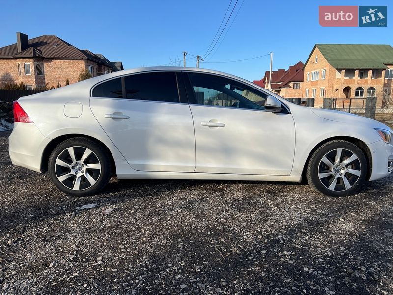 Седан Volvo S60 2014 в Тернополе