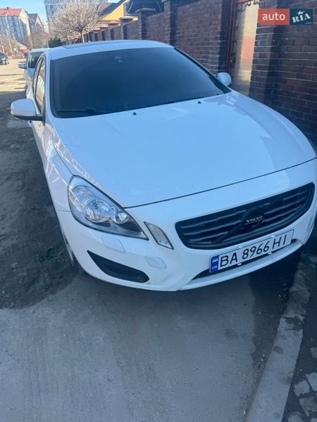 Седан Volvo S60 2012 в Киеве