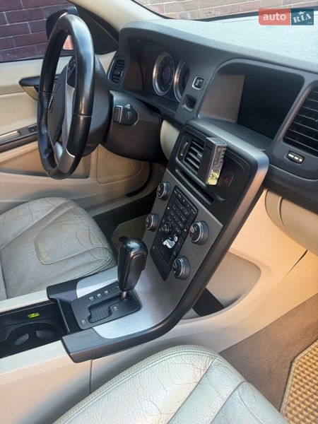 Седан Volvo S60 2012 в Киеве