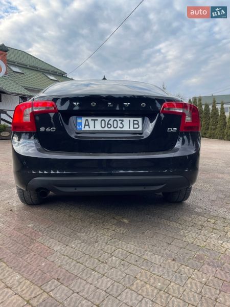 Седан Volvo S60 2012 в Калуше