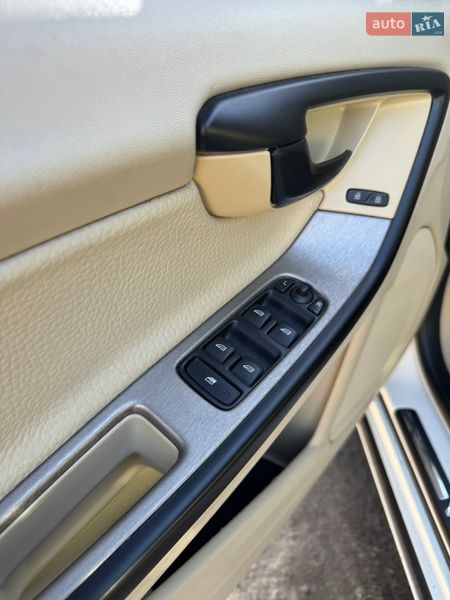 Седан Volvo S60 2012 в Киеве