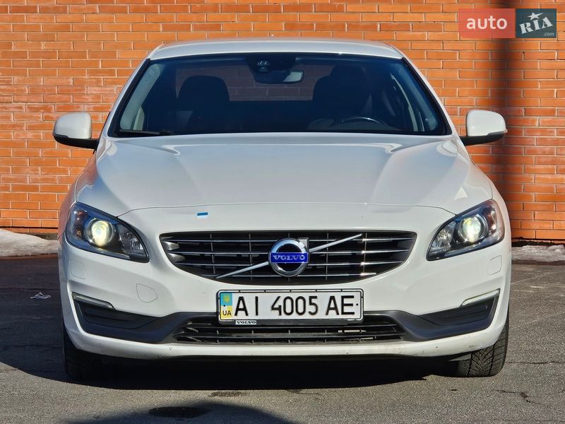 Седан Volvo S60 2015 в Киеве фото 3 Седан Volvo S60 2015 в Киеве
