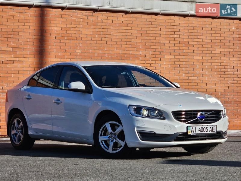 Седан Volvo S60 2015 в Киеве фото 10 Седан Volvo S60 2015 в Киеве