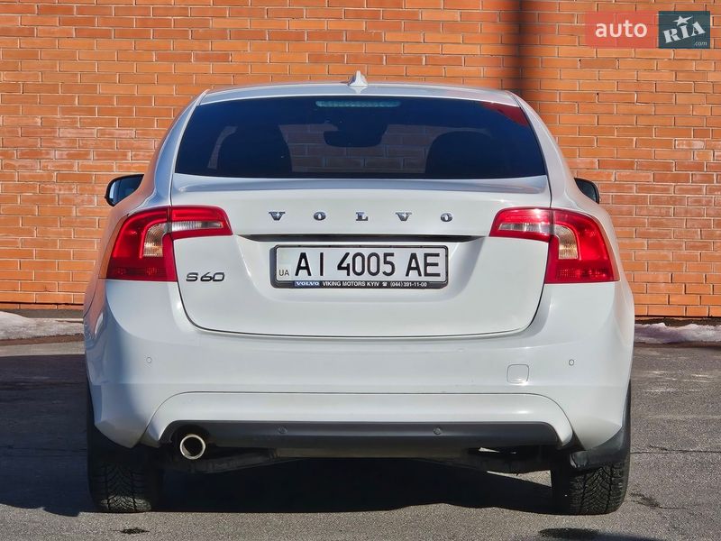 Седан Volvo S60 2015 в Киеве фото 19 Седан Volvo S60 2015 в Киеве