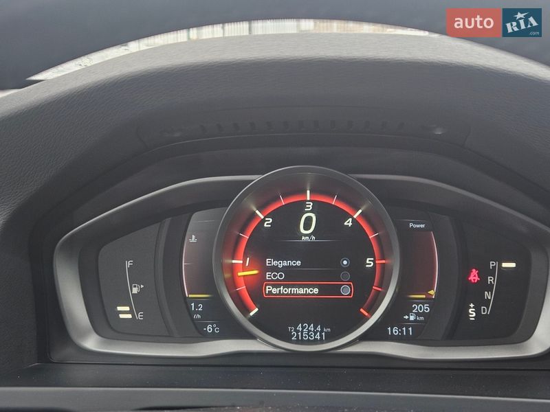 Седан Volvo S60 2015 в Киеве фото 27 Седан Volvo S60 2015 в Киеве