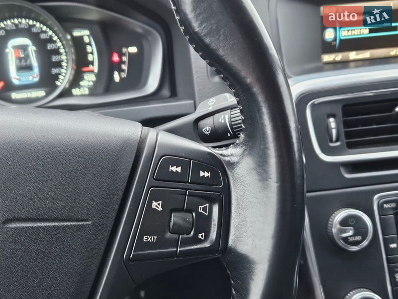 Седан Volvo S60 2015 в Киеве фото 45 Седан Volvo S60 2015 в Киеве