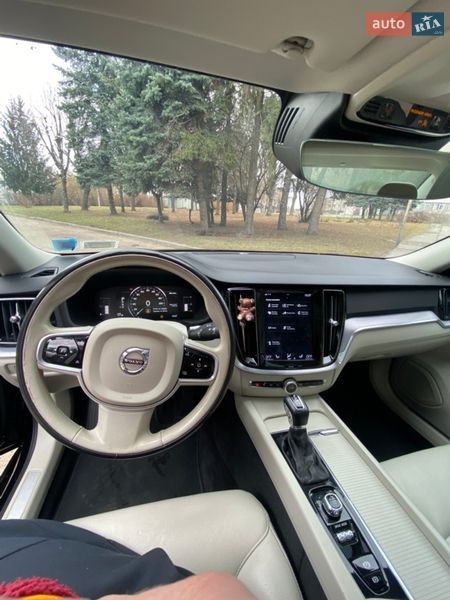 Седан Volvo S60 2019 в Житомирі