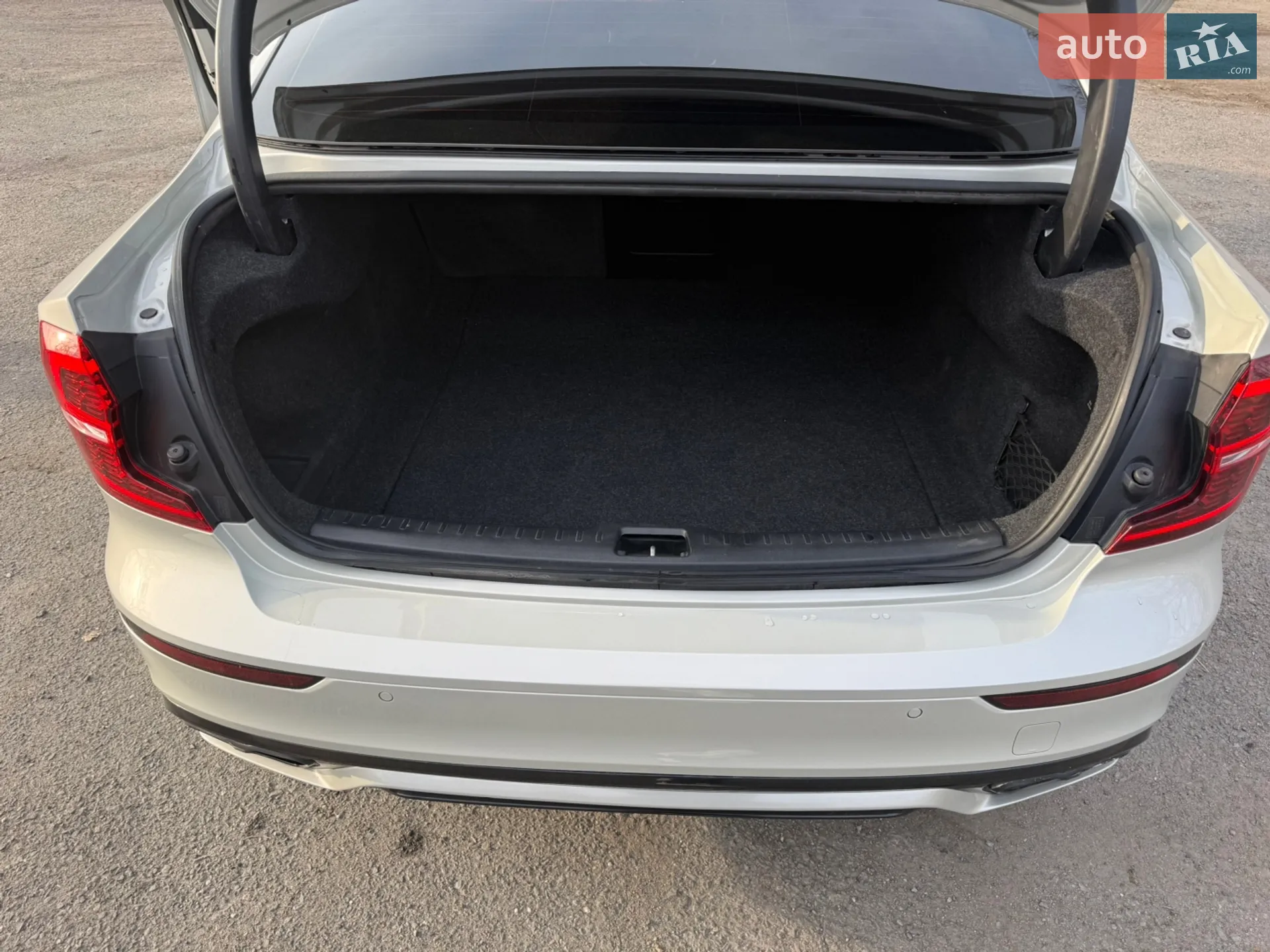 2021 Volvo S60 - мініатюра 9