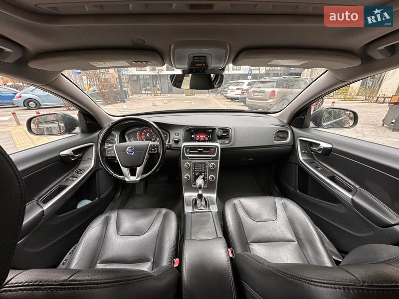 Седан Volvo S60 2015 в Киеве фото 20 Седан Volvo S60 2015 в Киеве