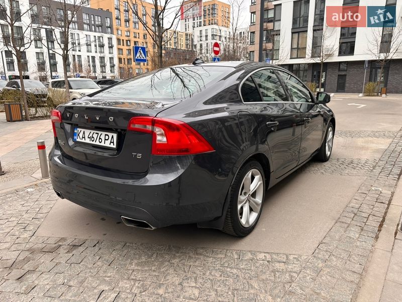 Седан Volvo S60 2015 в Киеве фото 14 Седан Volvo S60 2015 в Киеве