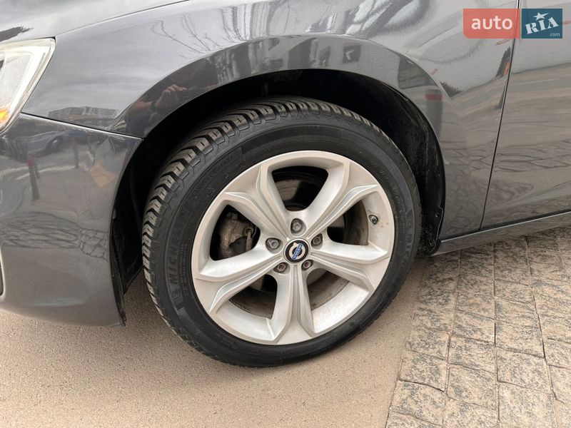 Седан Volvo S60 2015 в Киеве фото 23 Седан Volvo S60 2015 в Киеве