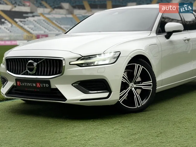 Volvo S60 2020 VIN 7JRZSBMVDLG035120 фото оголошення 19 з 104