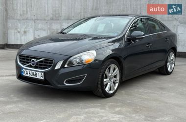 Седан Volvo S60 2012 в Києві