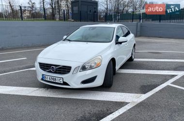Седан Volvo S60 2012 в Полтаве