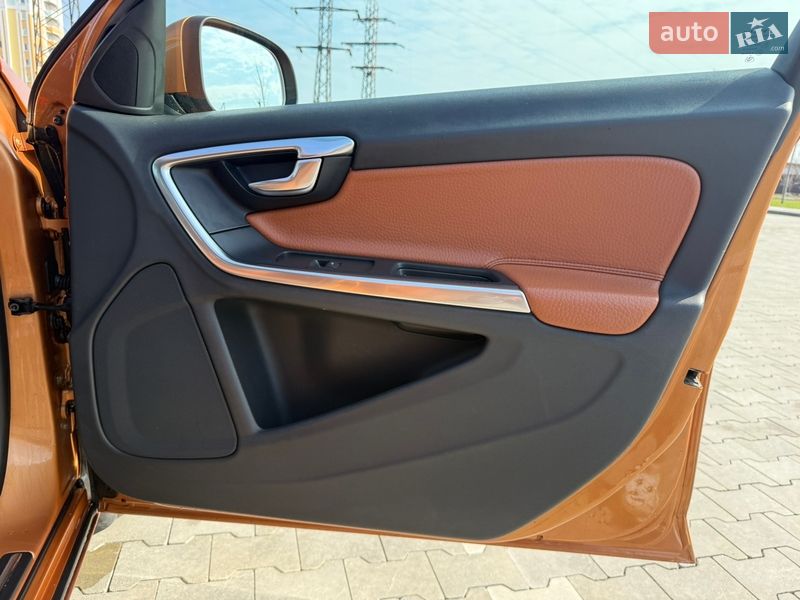 Седан Volvo S60 2010 в Ірпені