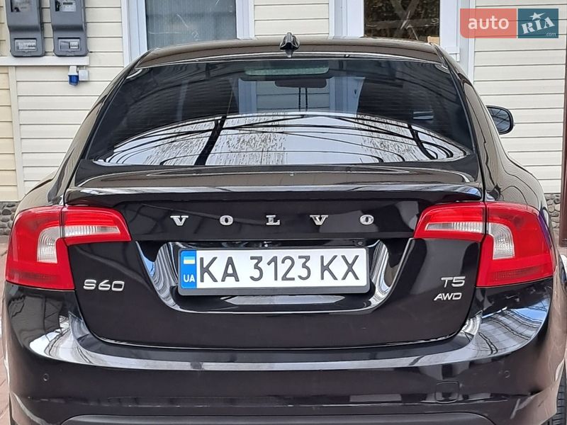 Седан Volvo S60 2013 в Києві