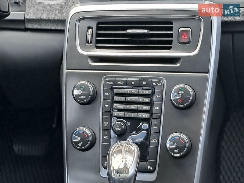 Седан Volvo S60 2013 в Києві