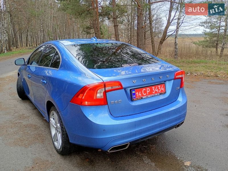 Седан Volvo S60 2015 в Рівному