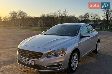 Седан Volvo S60 2013 в Тернополі