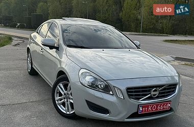 Седан Volvo S60 2013 в Днепре
